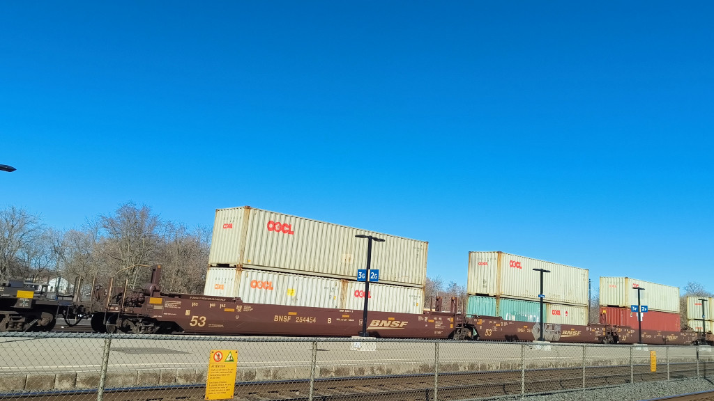 BNSF 254454 (Triple Well Car Altogether)